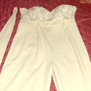 Large dressy jump seat barely worn